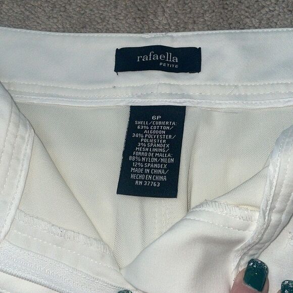 Rafaella Crop Pants White Size 6P - Picture 11 of 11